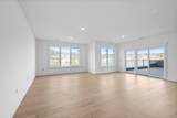 745 Manhattan Boulevard - Photo 5
