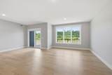 739 Manhattan Boulevard - Photo 7