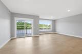 739 Manhattan Boulevard - Photo 9