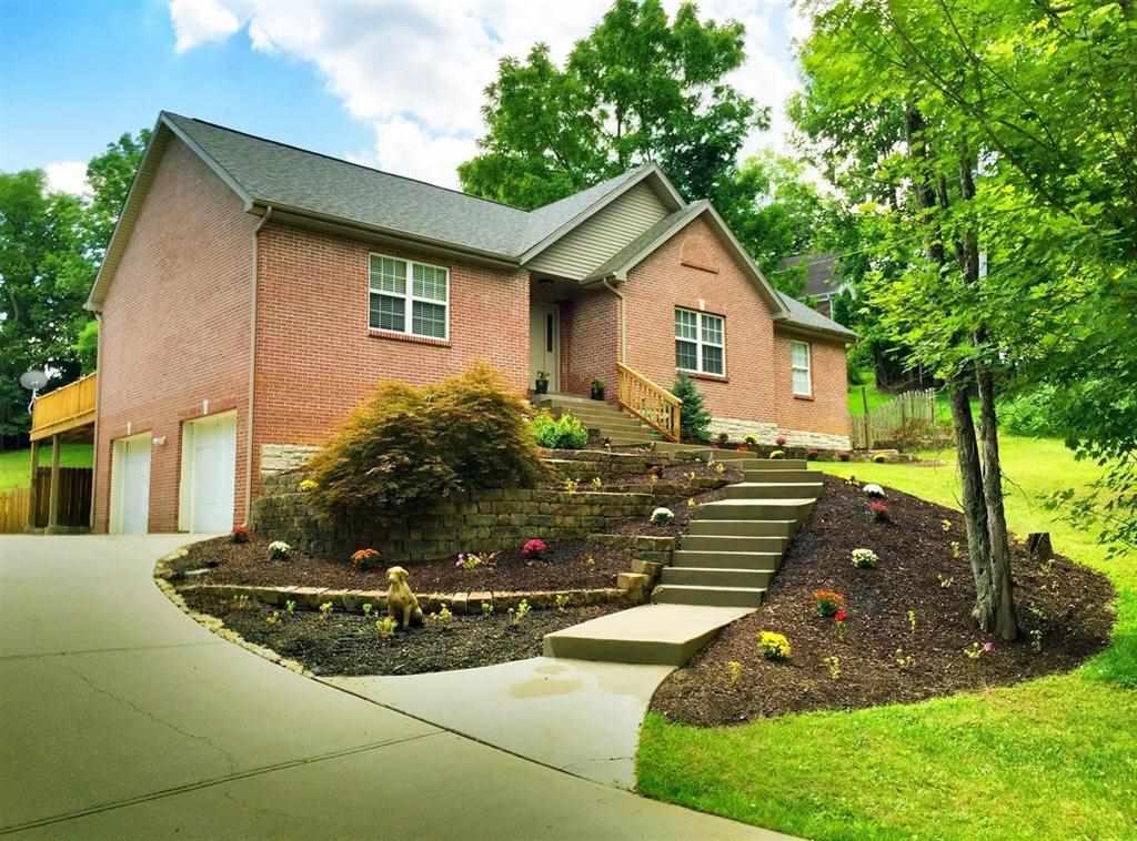 8164 Dilcrest - Photo 1