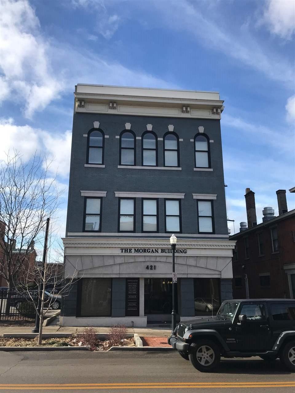 423 Madison Avenue - Photo 1