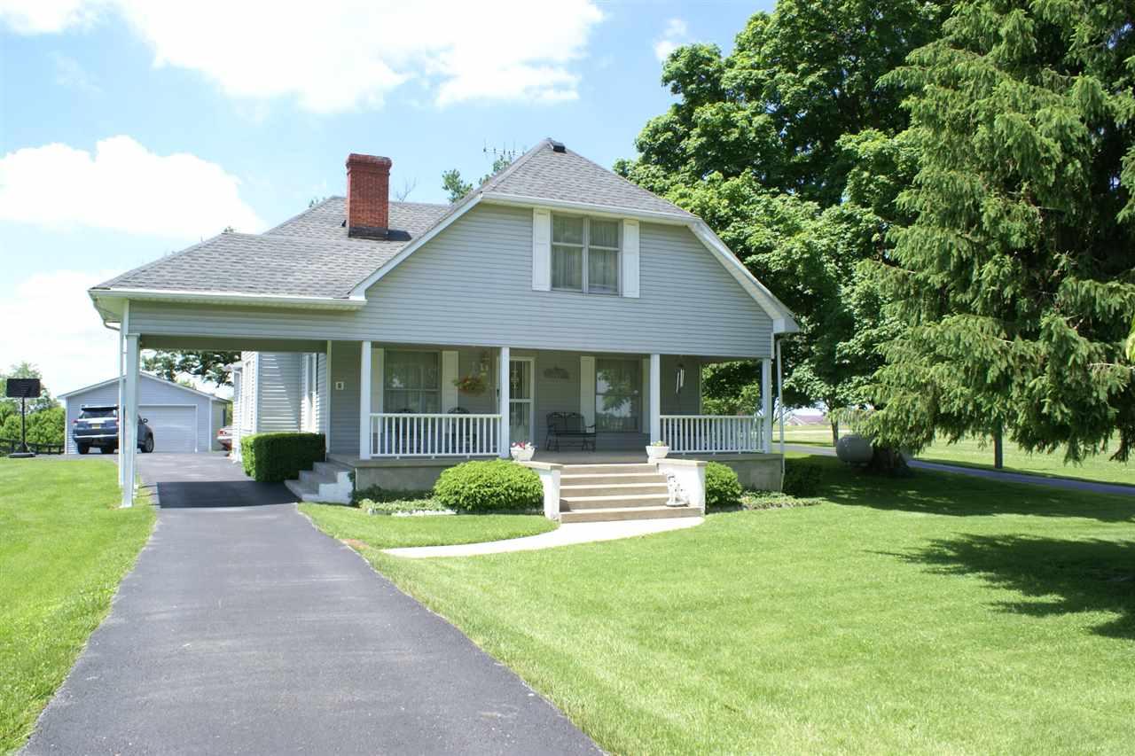 1105 Hwy 127 North - Photo 1