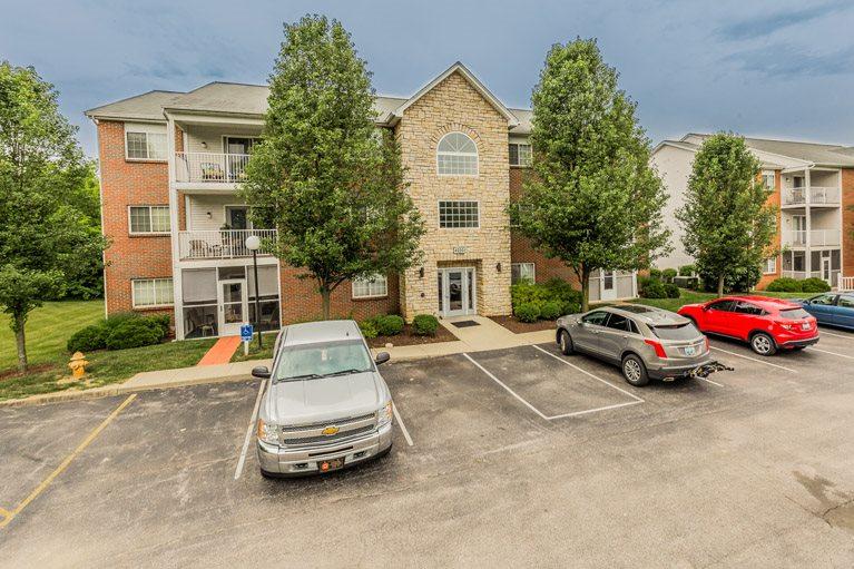 4220 Nolin - Photo 1