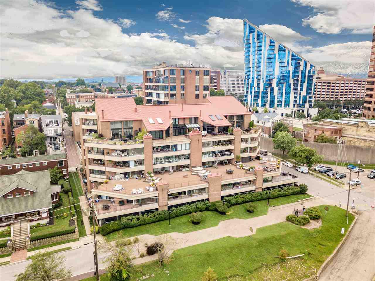 1 Riverside Place - Photo 1