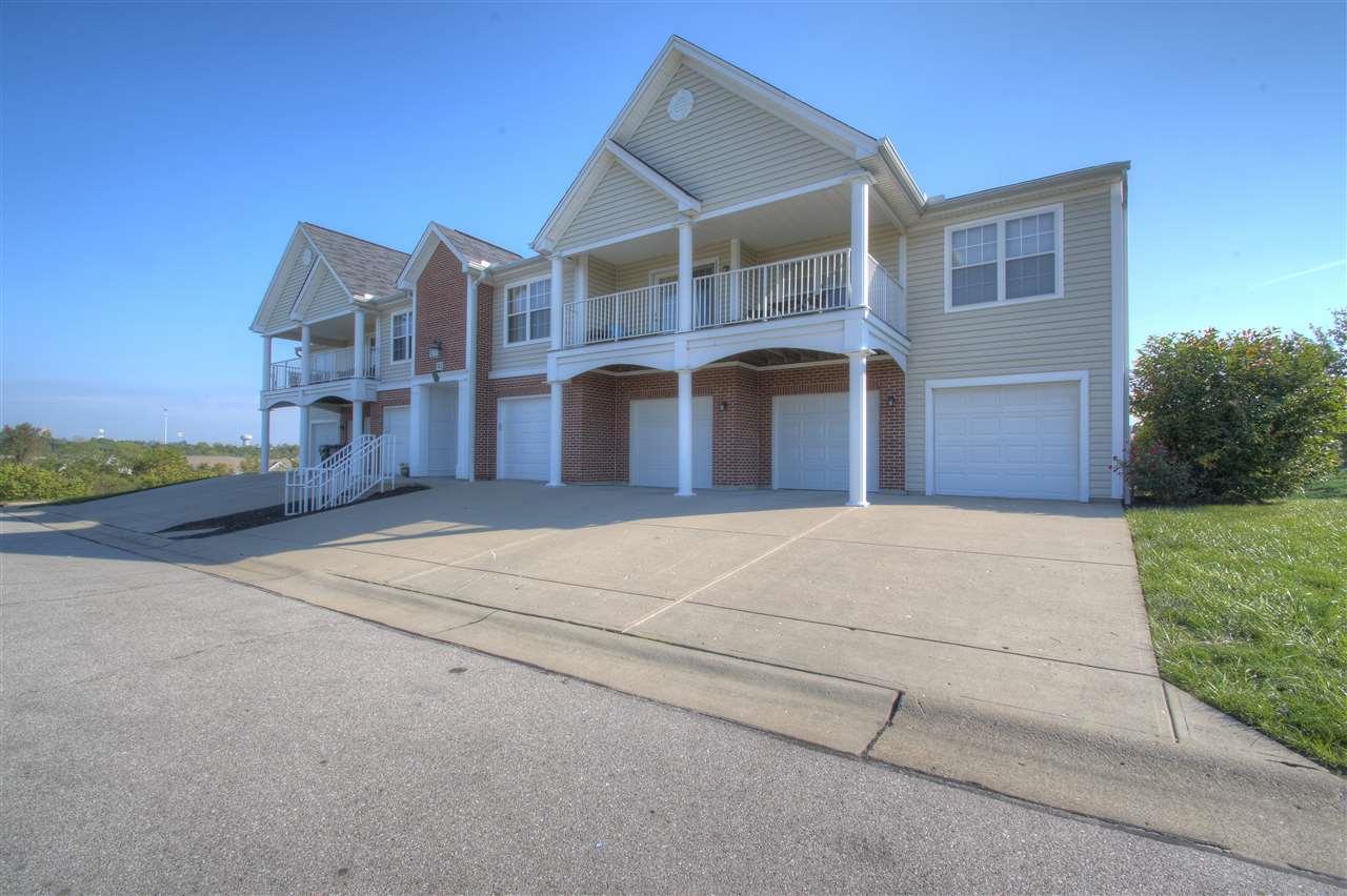 343 Maiden Court - Photo 1