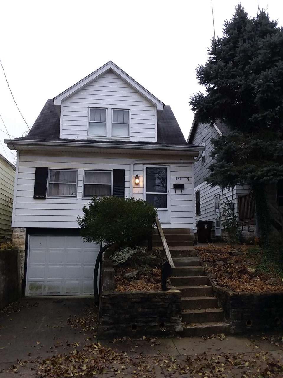 615 17th Street - Photo 1