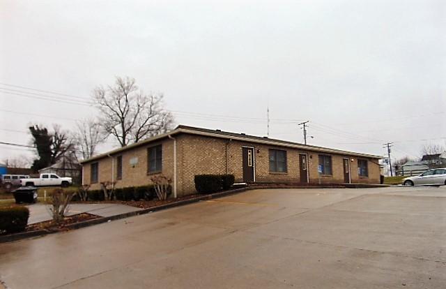 205 Perry - Photo 1