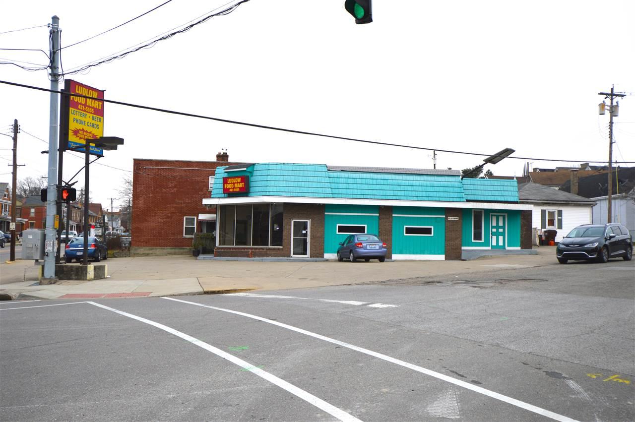 471 Elm - Photo 1