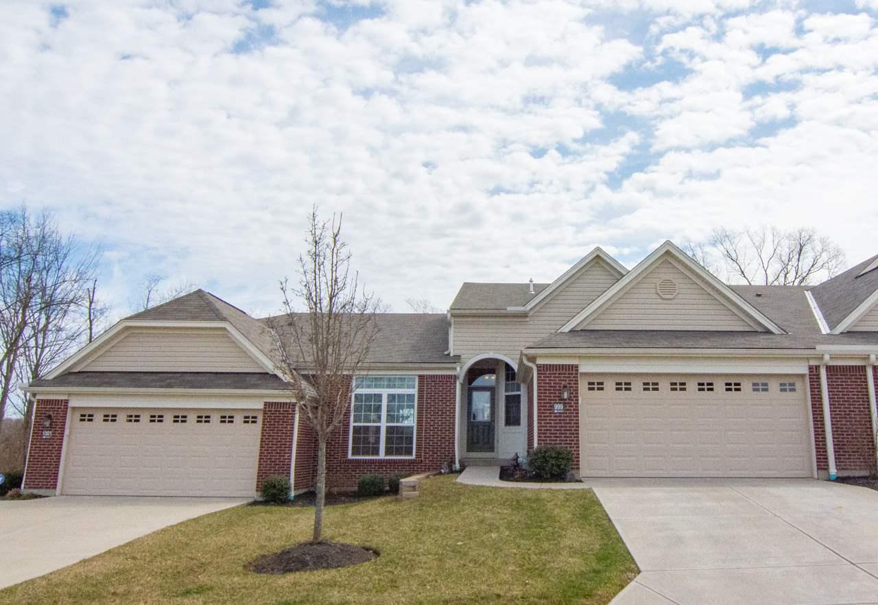 999 Woodsedge Drive - Photo 1