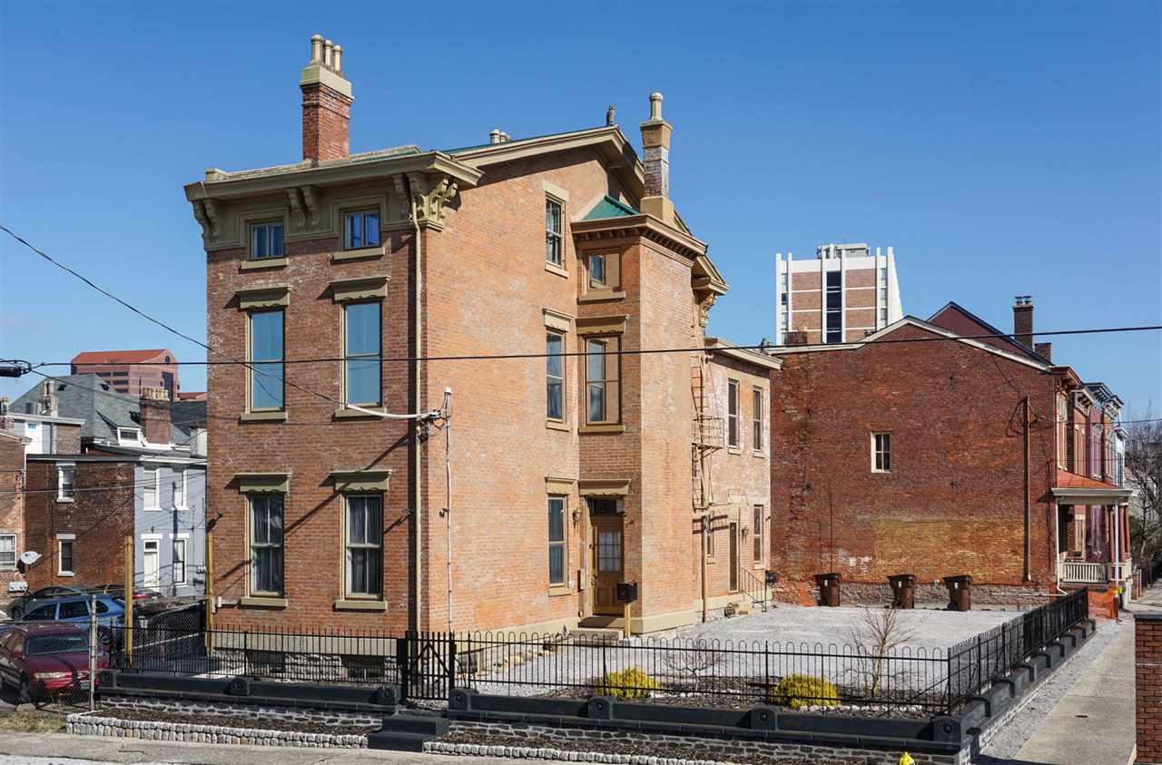 418 Johnson Street - Photo 1