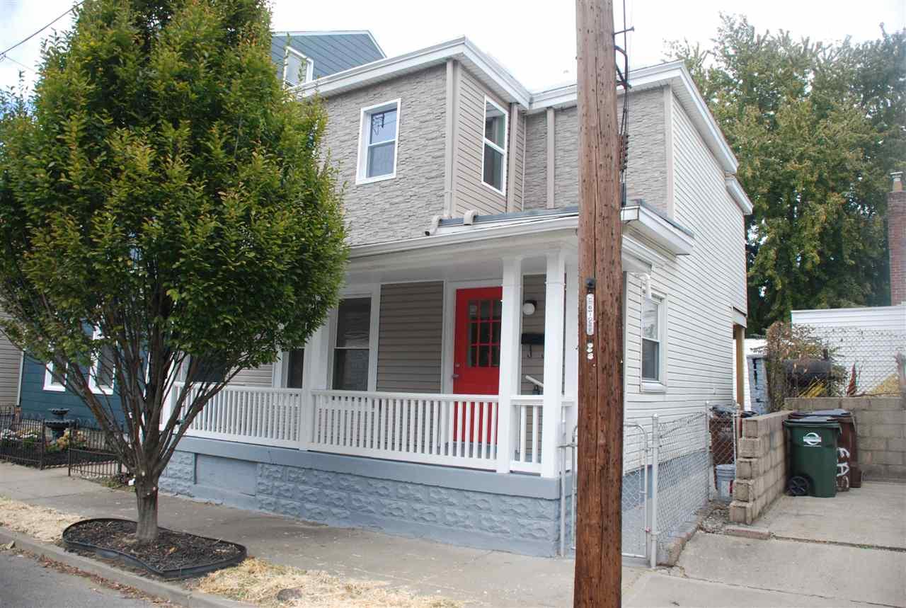 939 Hamlet - Photo 1