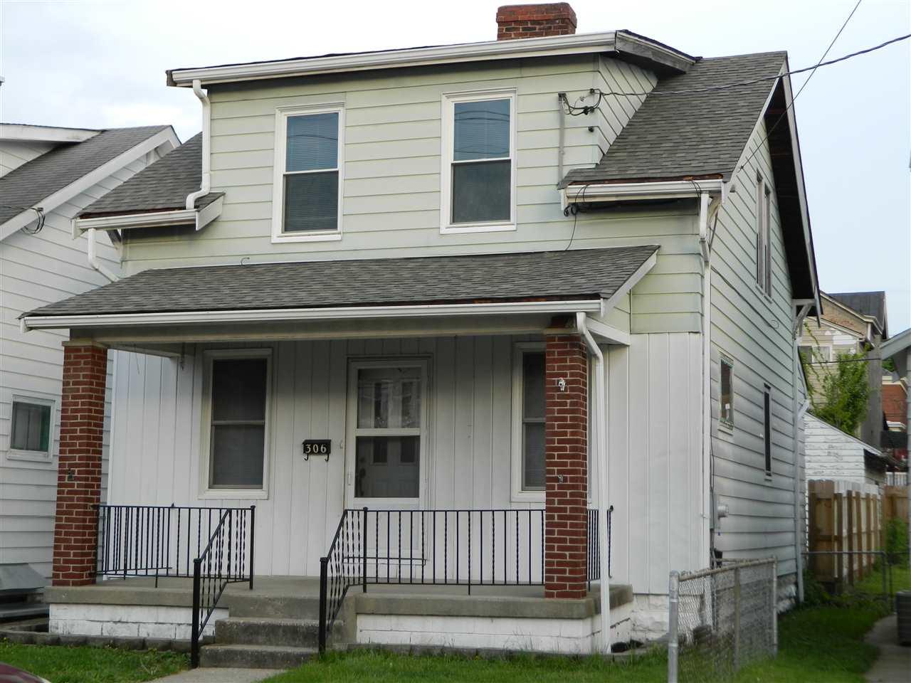 306 5th Avenue - Photo 1