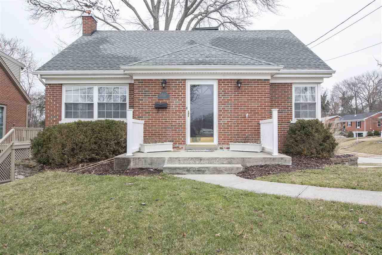 102 Holiday Lane - Photo 1