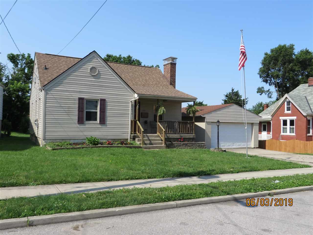 325 Linden - Photo 1