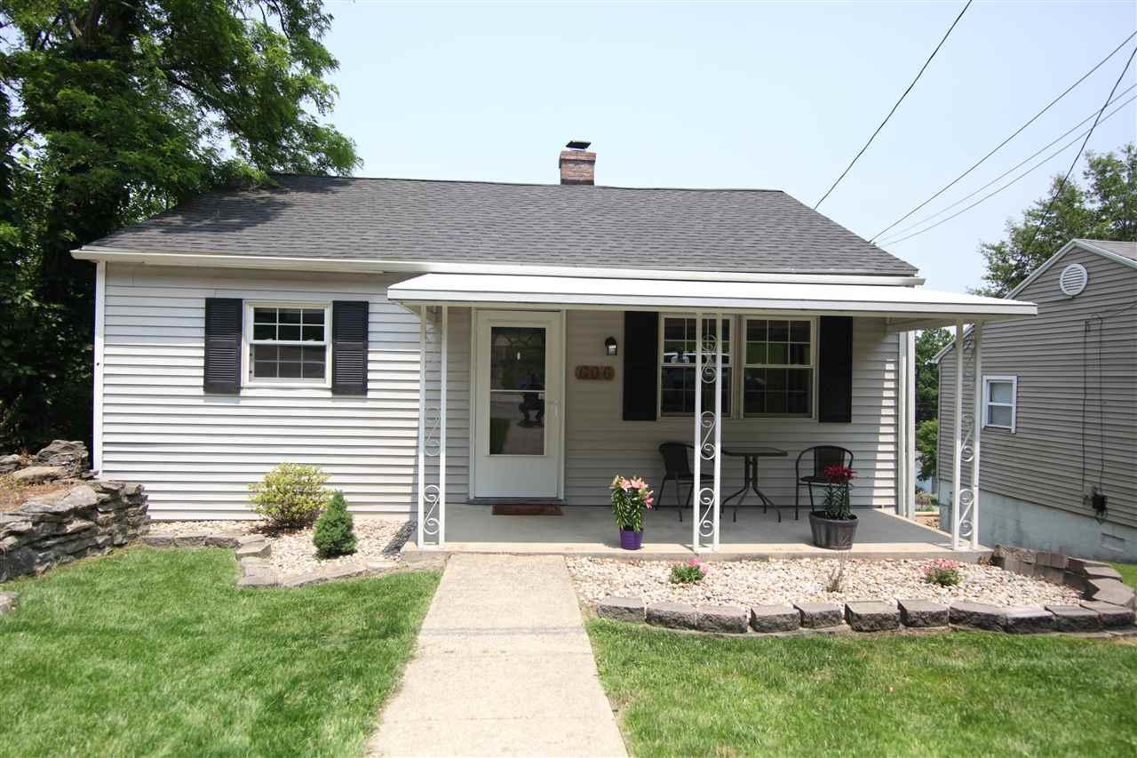 606 Cleveland - Photo 1