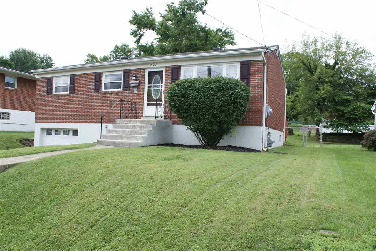 221 Heather Hill Drive - Photo 1