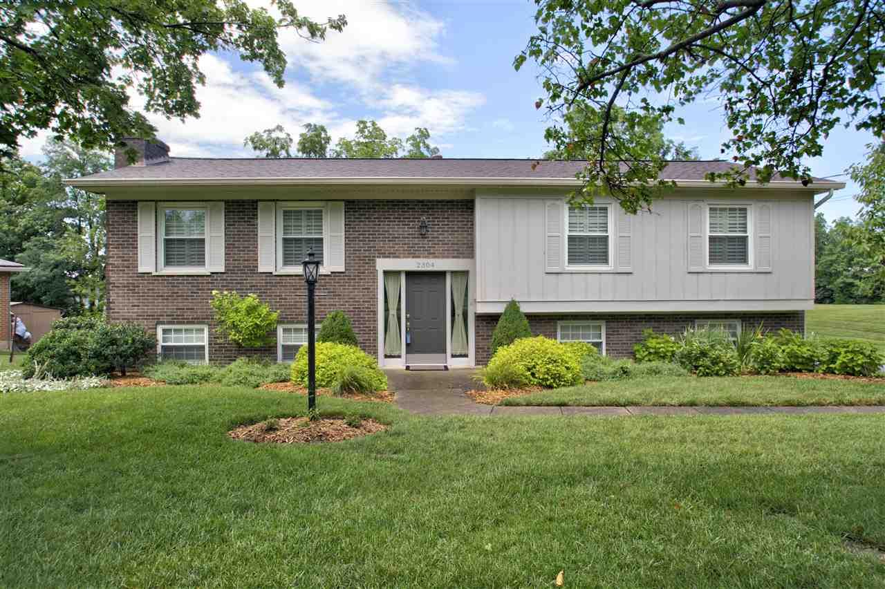 2304 Grace Avenue - Photo 1