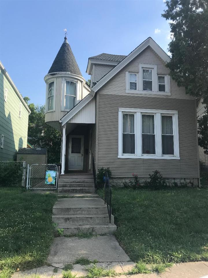 928 5TH Avenue - Photo 1
