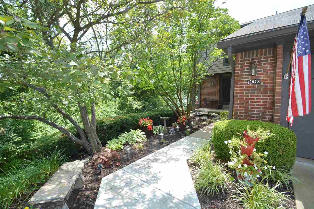 1002 Crown Hill Court - Photo 1