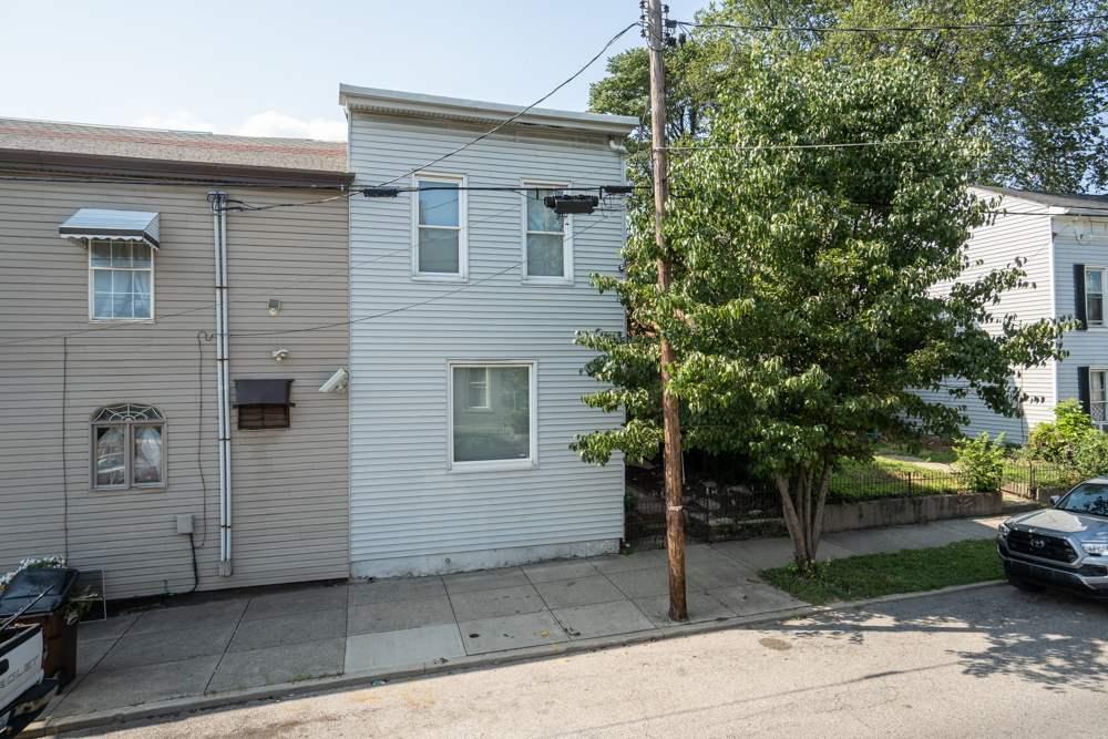 227 7th Street - Photo 1