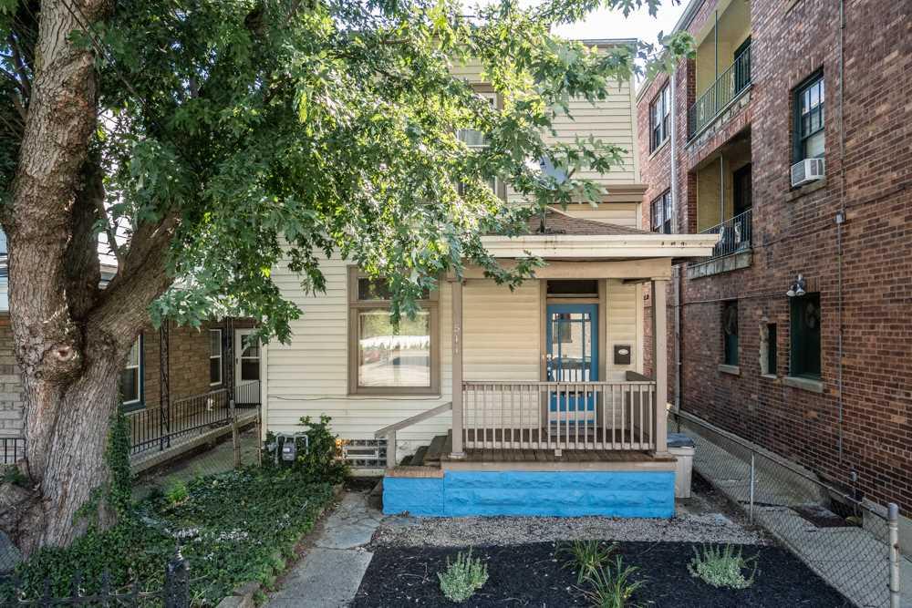 511 Mckinney - Photo 1