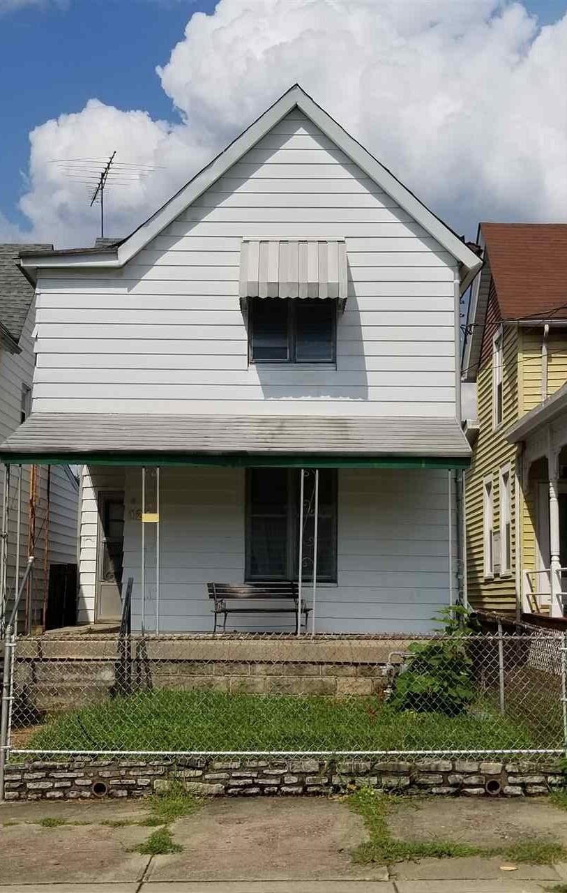 121 Ward Avenue - Photo 1