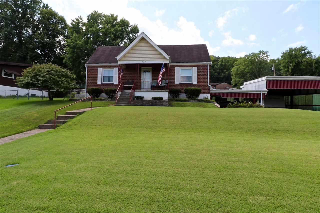 729 Grand Avenue - Photo 1