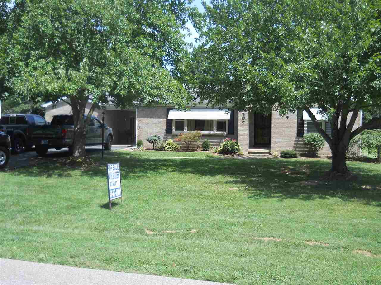 507 Fourth St - Photo 1