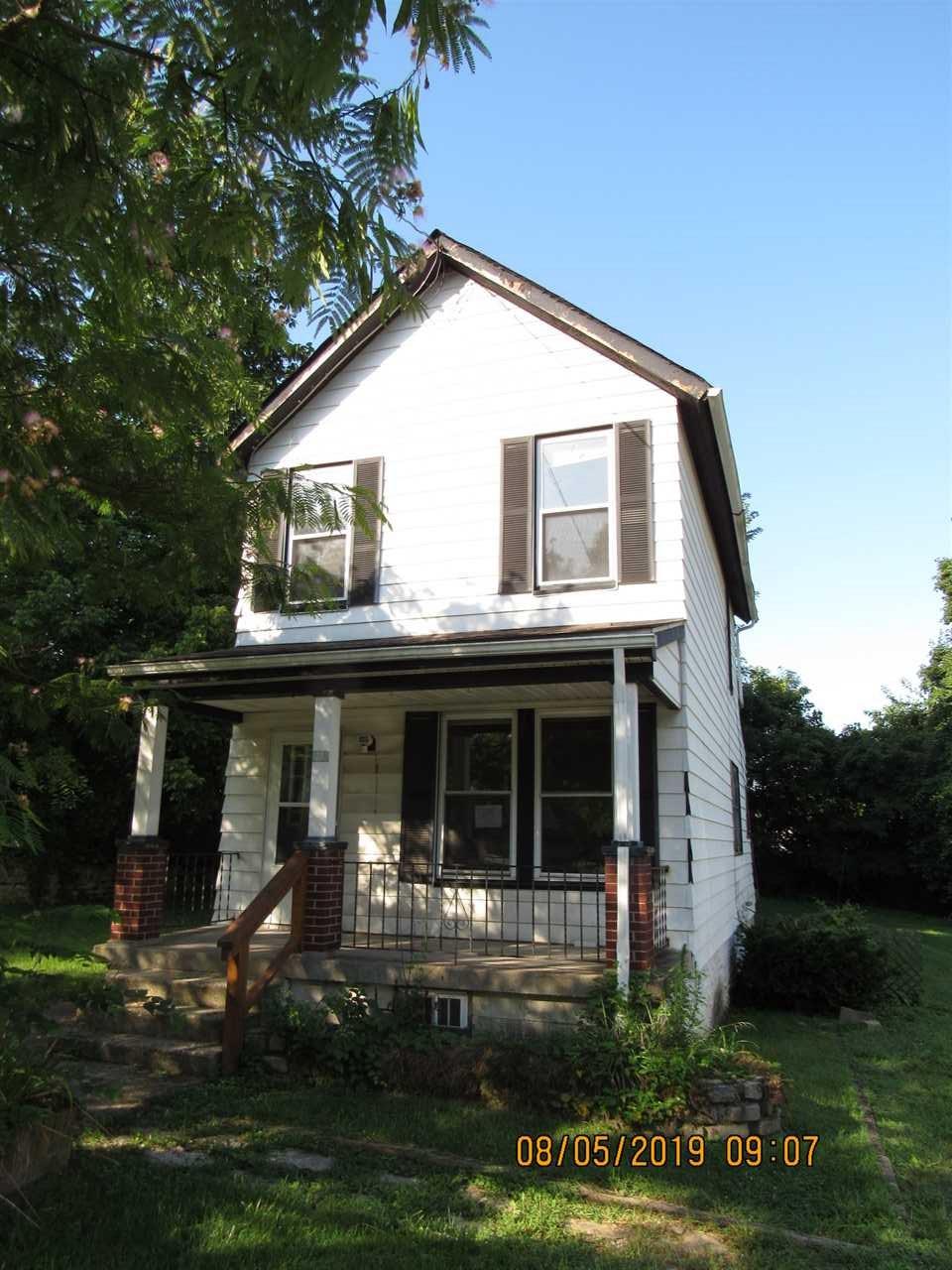 561 Sycamore Street - Photo 1
