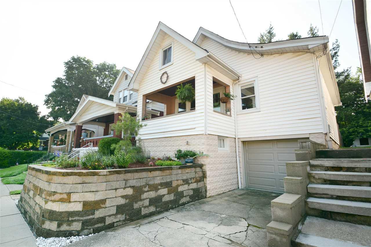 222 Roosevelt Avenue - Photo 1 222 Roosevelt Avenue - Photo 1