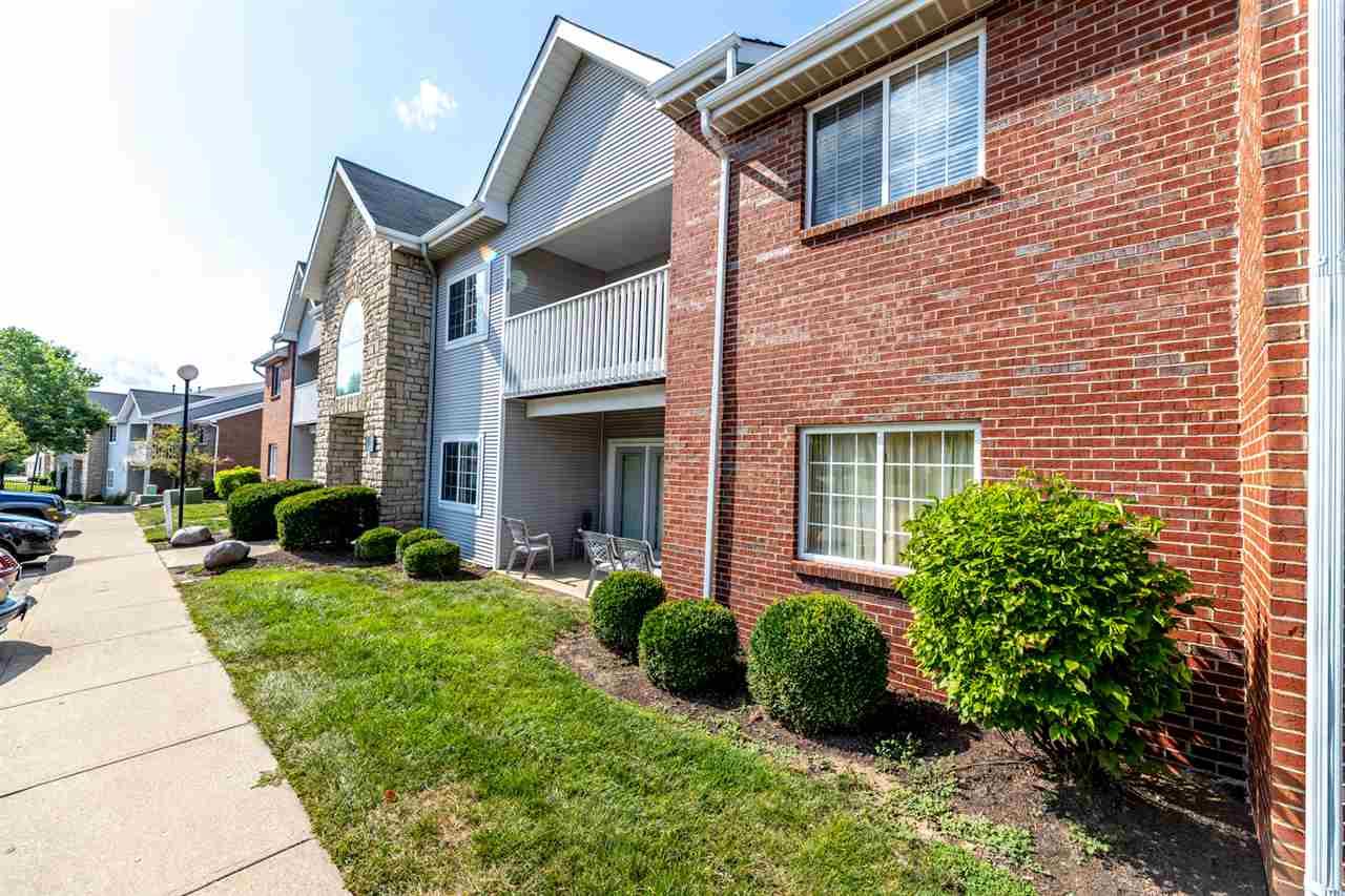 120 Buckhorn Court - Photo 1
