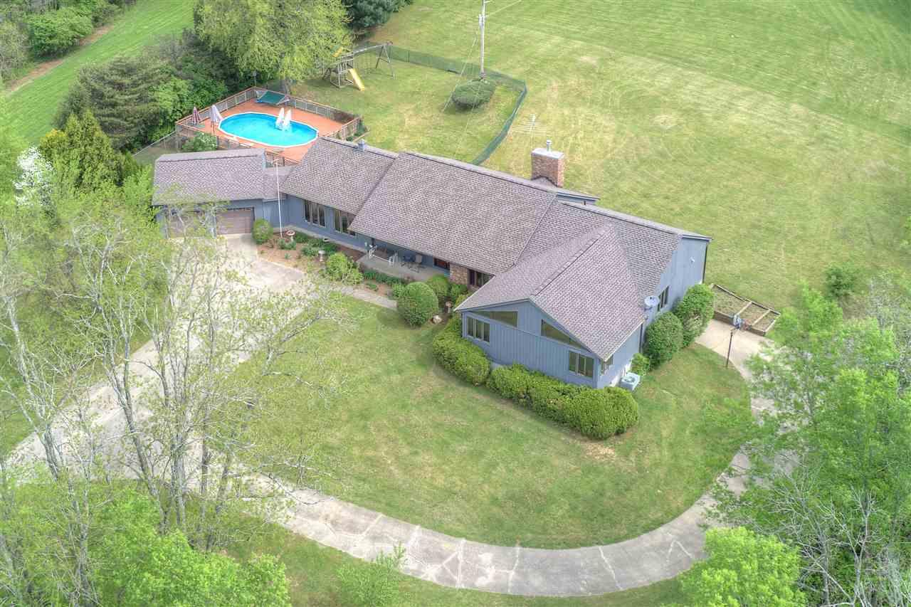 5563 Cody Road - Photo 1