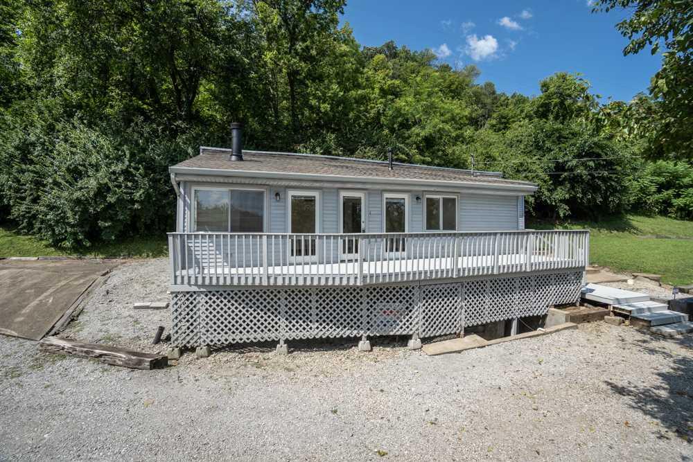 4437 River Road - Photo 1