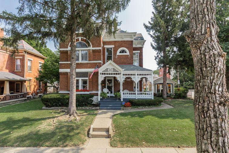 271 Ward Avenue - Photo 1