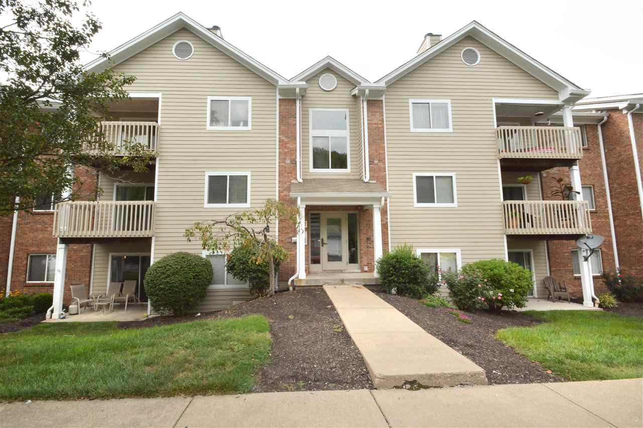 410 Lakeview Drive - Photo 1