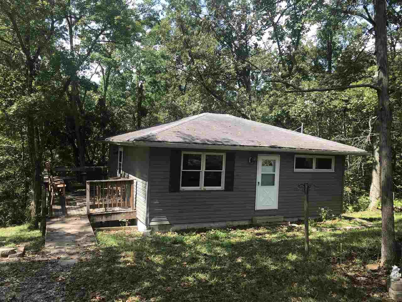 498-499 Lakeshore Drive - Photo 1
