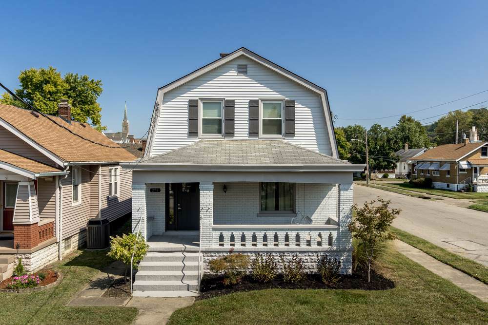 271 Ludford Street - Photo 1