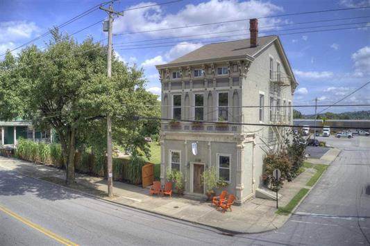 1232 Russell Street - Photo 1