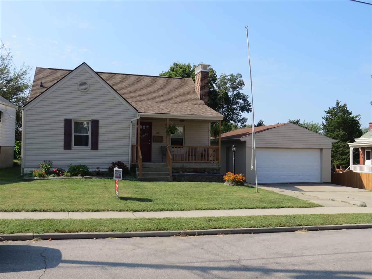 325 Linden - Photo 1