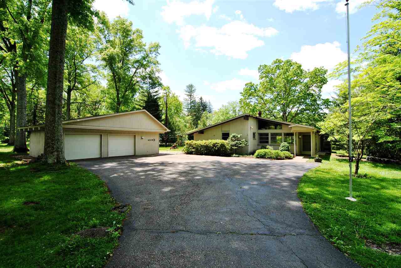 7 Sylvan Lake Drive - Photo 1