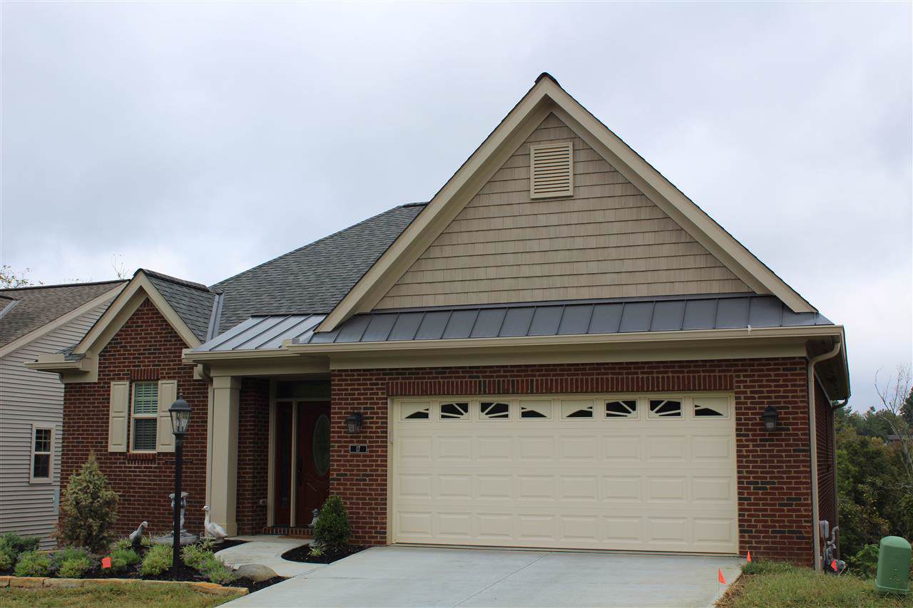 17 Pinnacle Drive - Photo 1