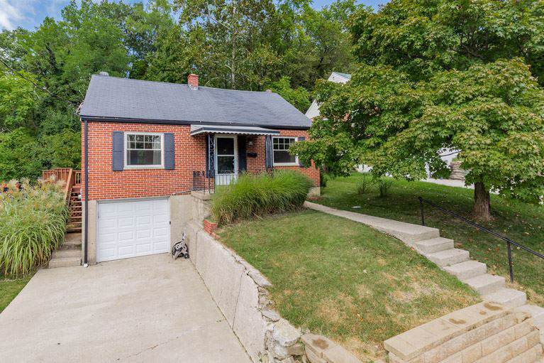 355 Riddle Place - Photo 1