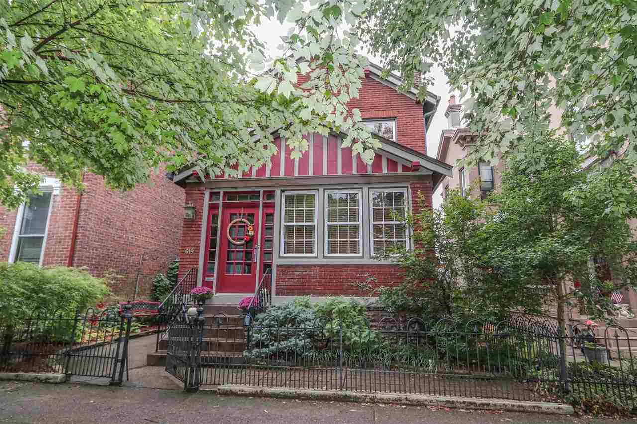 618 Monroe Street - Photo 1