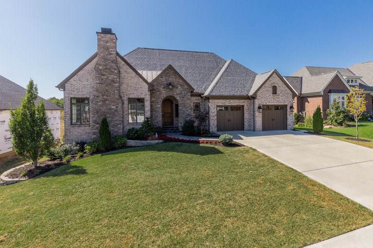 309 Crown Point Circle - Photo 1