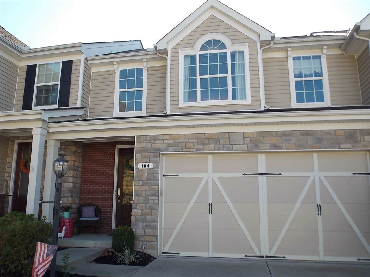 104 Plumrose Lane - Photo 1