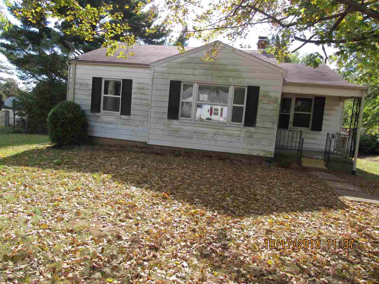 665 Skyway Drive - Photo 1