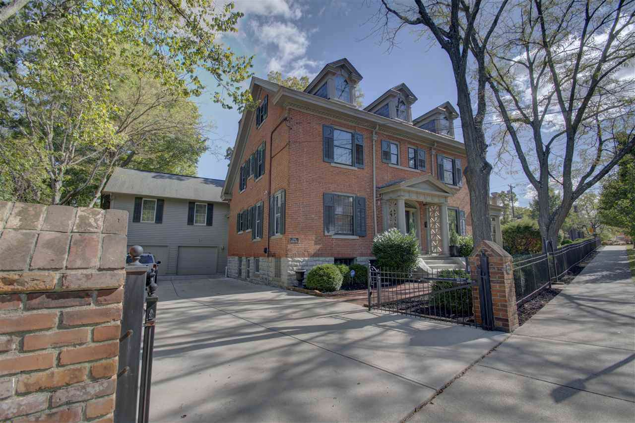 202 Wallace Avenue - Photo 1