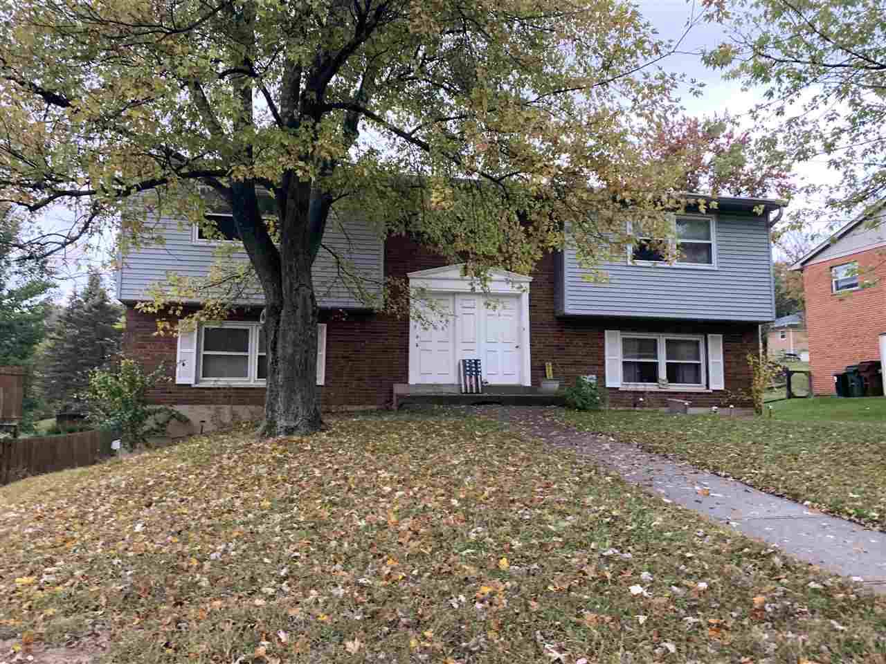 3040 Round Hill - Photo 1