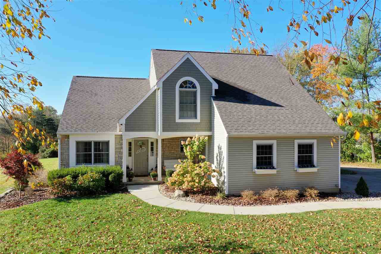 679 Buckshire Glen - Photo 1