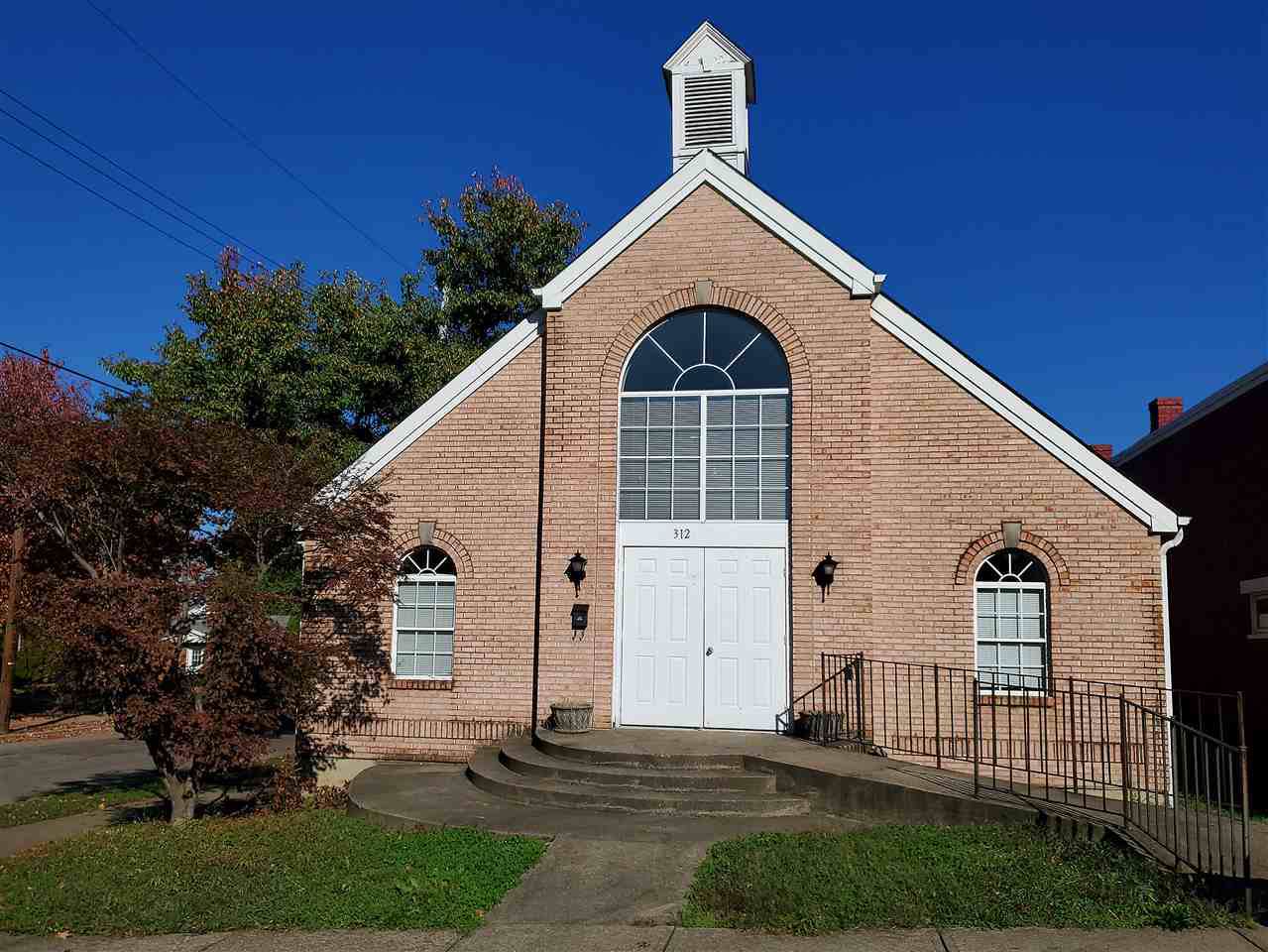 312 7th Street - Photo 1